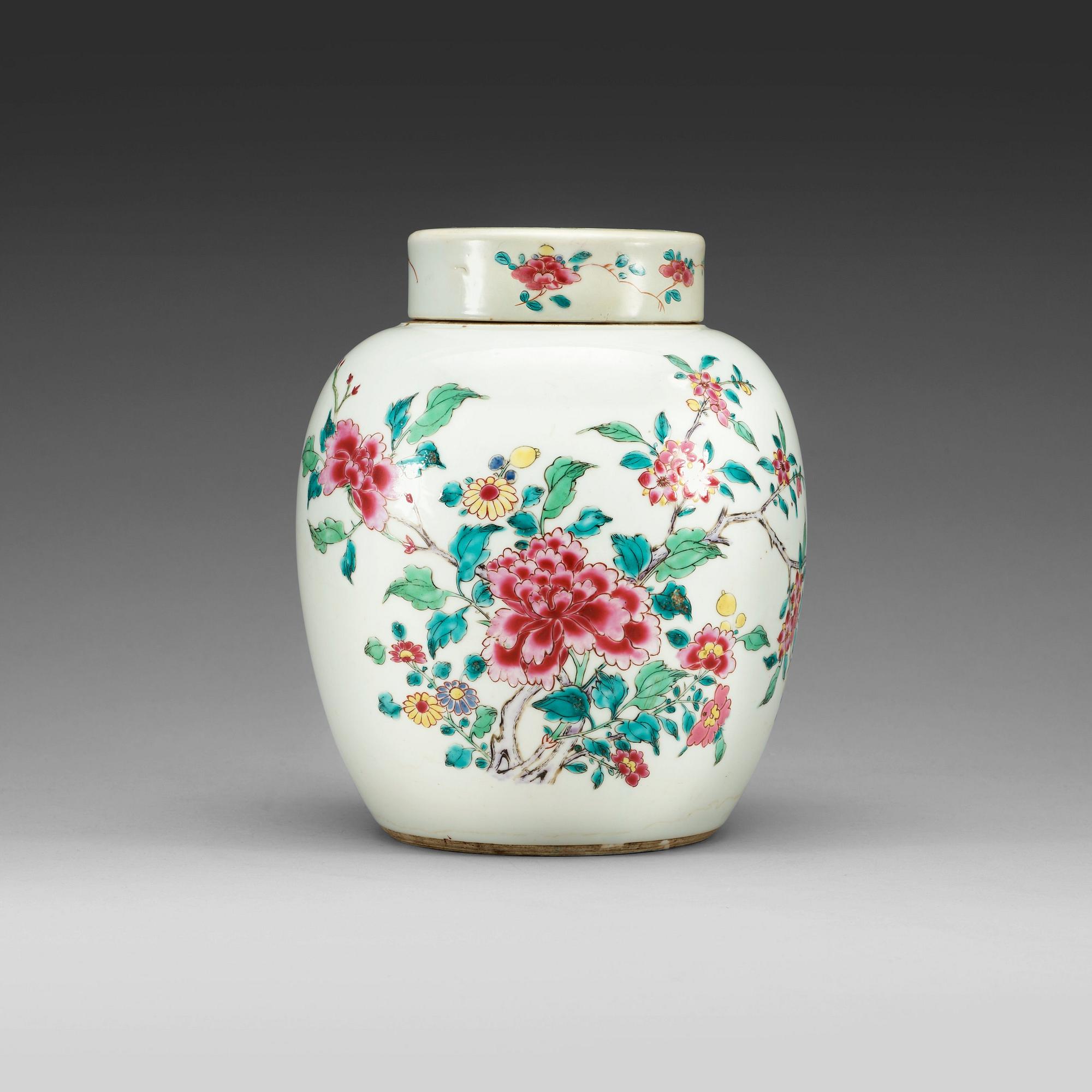 A famille rose jar with cover, Qing dynasty 18th Century.