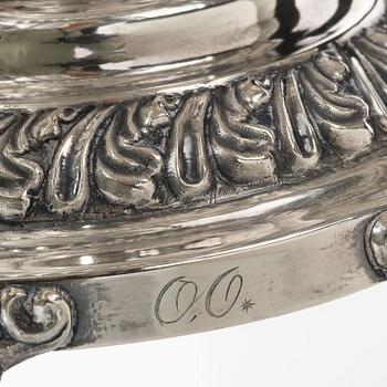Sockerskål på fot, silver, Fredrik Nymansson, Kristinehamn 1839. Senempire.