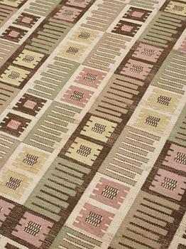 MATTA. "Nyponblomman". Rölakan. 297 x 202,5 cm. Signerad AB MMF.