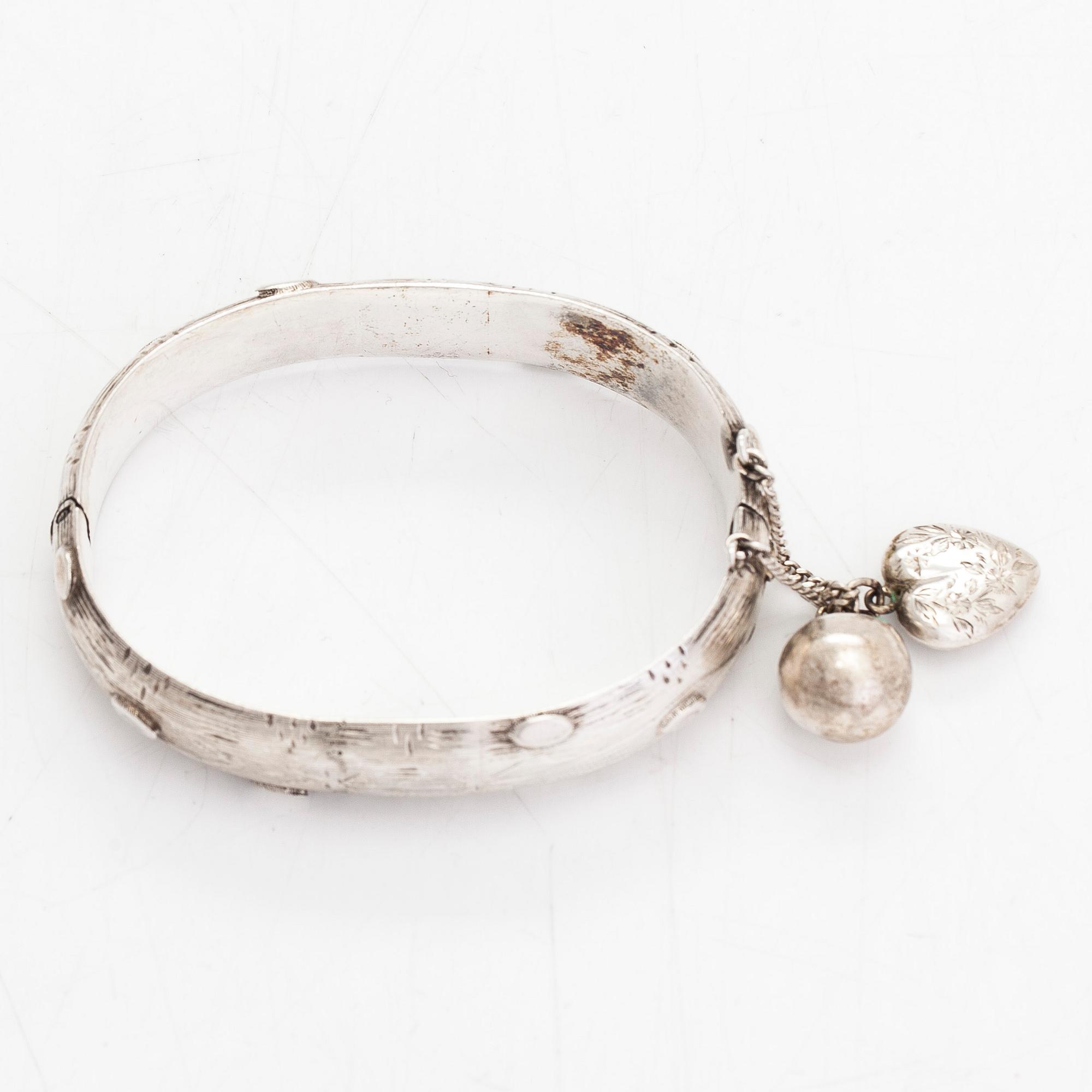 Armband, silver, Knut Oskar Lundgren  (1862-1889), Åbo.