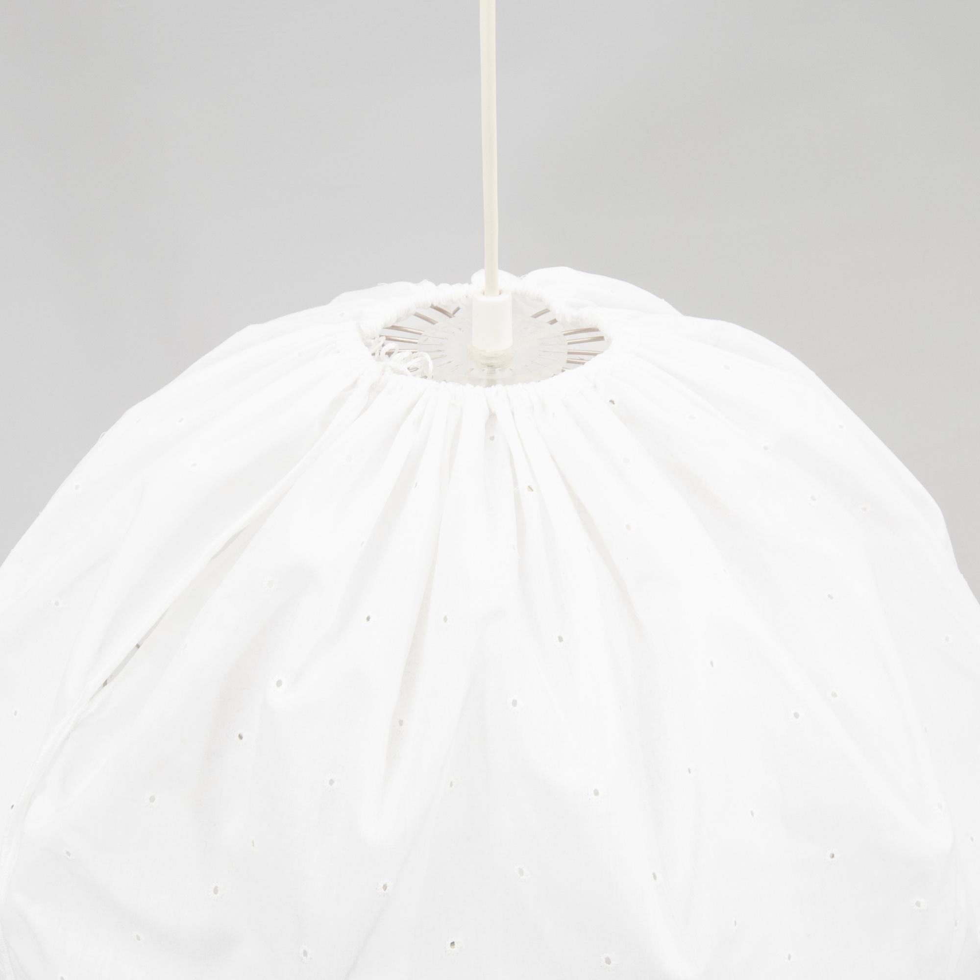 Tore Ahlsén, taklampa, "Pia-lampan", Gärsnäs.