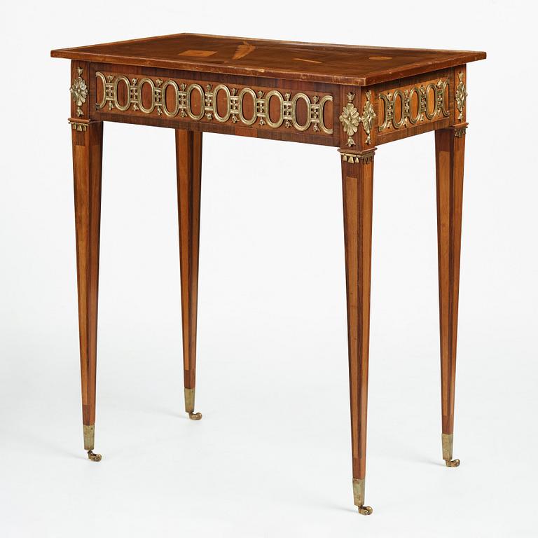 A Gustavian late 18th century table by Anders Lundelius (master in Stockholm 1778-1823), not signed.