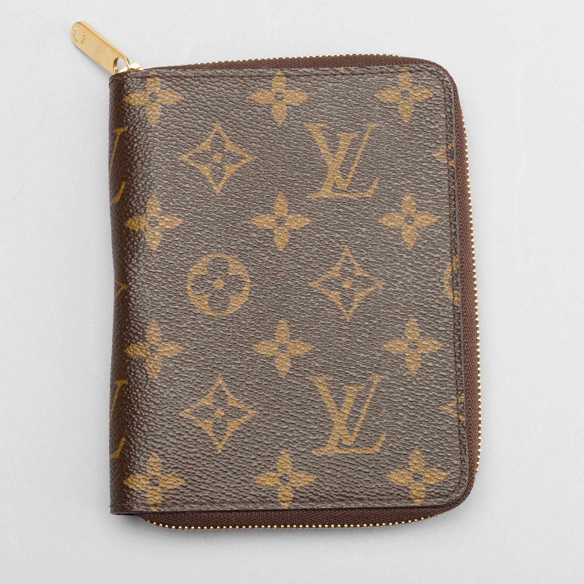 LOUIS VUITTON, passfodral.