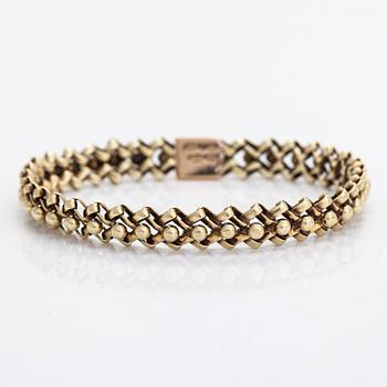 A 14K gold bracelet. Finnish import marks.
