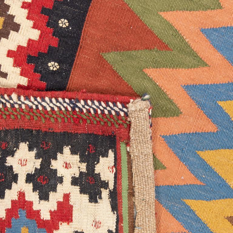Matta Sofreh kelim antik ca 132x136 cm.