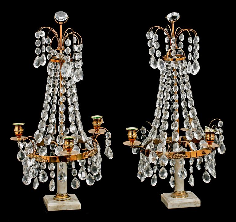 LYSTRAR, ett par, gustaviansk stil, 1900-talets första hälft.