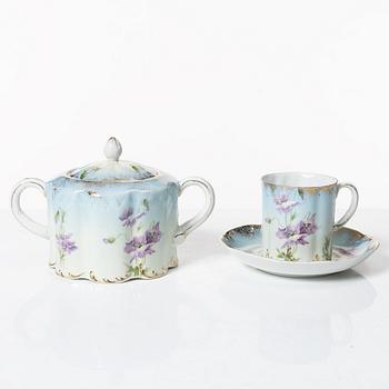 Tea service, 14 pieces, porcelain, Kuznetsov, Russia, circa 1900.