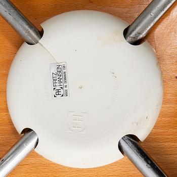 Arne Jacobsen, chairs 6 pcs, "The Seven", Fritz Hansen, Denmark, 1981.