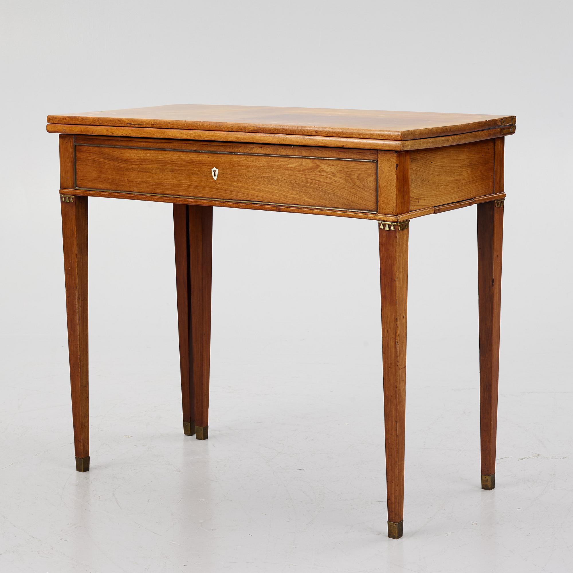 Spelbord, sengustavianskt, omkring år 1800.