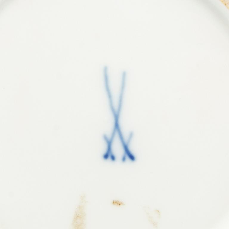 Bricka Meissen, rokokostil 1900-tal porslin.