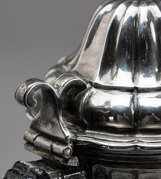 A SWEDISH SILVER COFFEE POT, probably Gävle or Lidköping, 18th century, weight c:a 750 g.