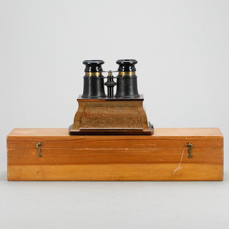 STEREOSKOP samt BILDER, s.k. stereoviewer, Brewster Type 3D, 1800-talets andra hälft.
