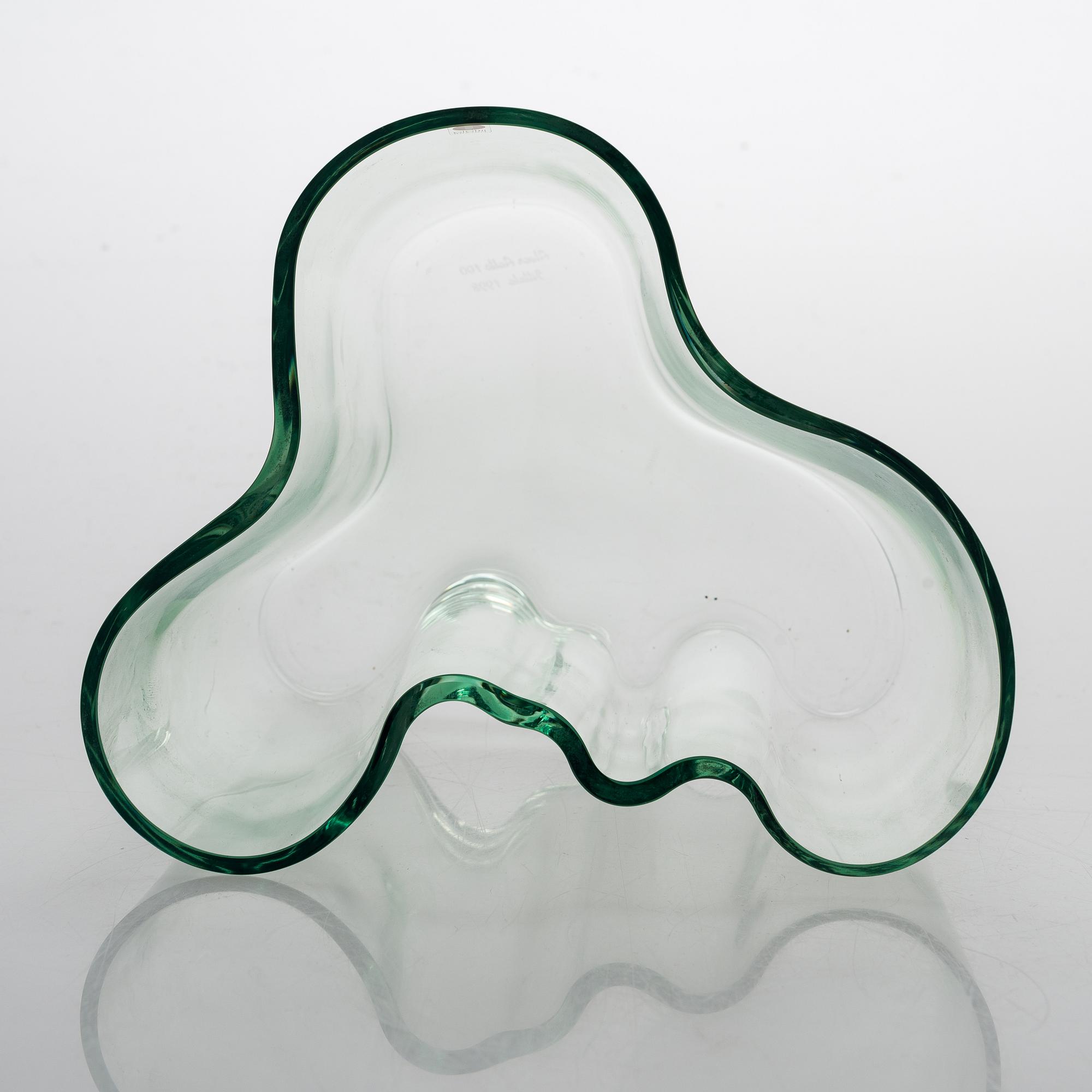 Alvar Aalto, maljakko, 3030, lasia, "Savoy", merkitty "Alvar Aalto 100 Iittala 1998".