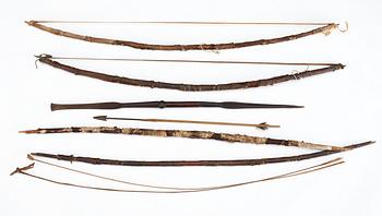 271. A set of six 20th Century African weapon.