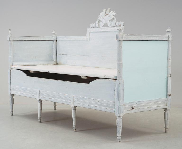 SOFFA, sengustaviansk, omkr år 1800.