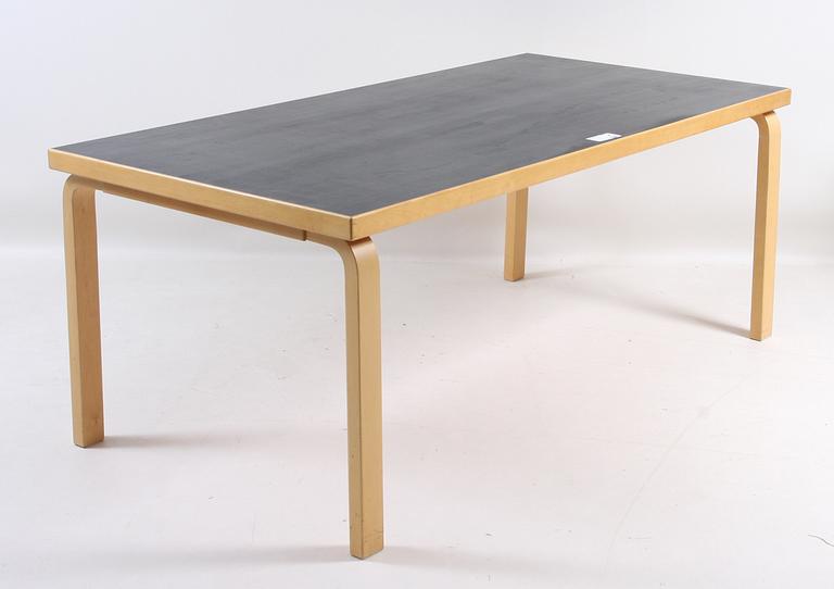 MATSALSBORD, "Bord 83", Alvar Aalto, Artek, formgivet 1935.