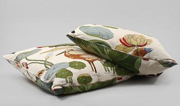 KUDDAR, 4 st, "Lotus", G P & J Baker, England, 1900-talets fjärde kvartal.