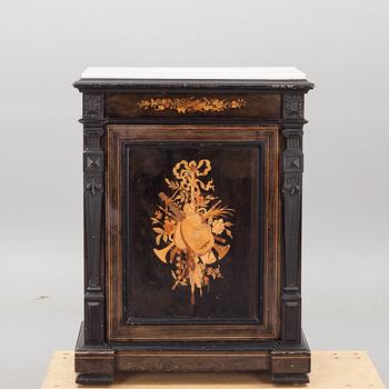 SKÅP, Napoleon III-stil, 1900-talets första hälft.