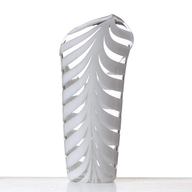 Tyra Lundgren, TYRA LUNDGREN, a glass vase, Venini, Italy, model 3864, designed in 1948.