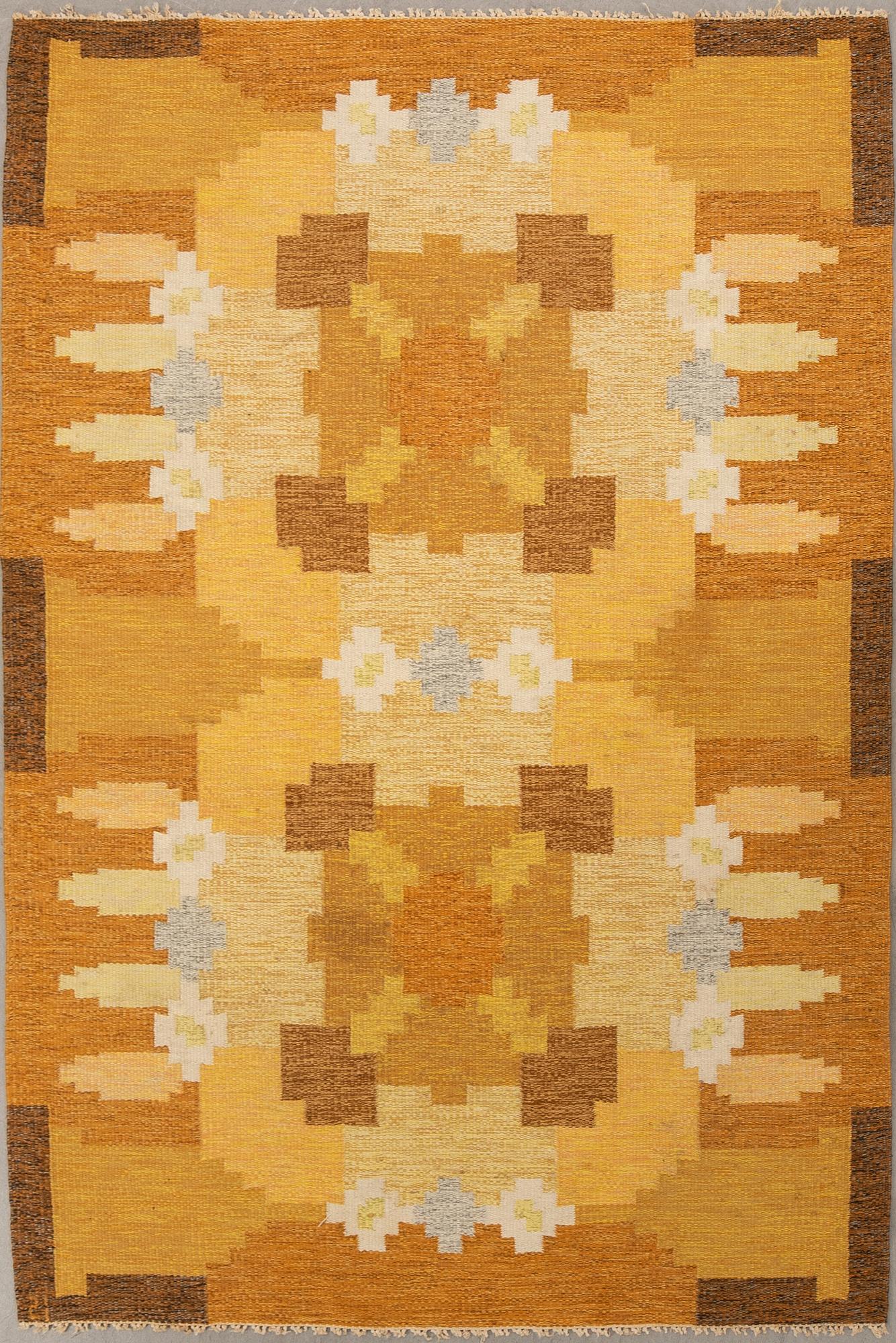 Ingegerd Silow, Matta rölakan signerad IS ca 240x165 cm.