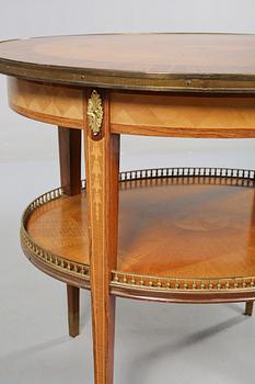 SALONGSBORD, sengustaviansk stil, 1900-talets första hälft.