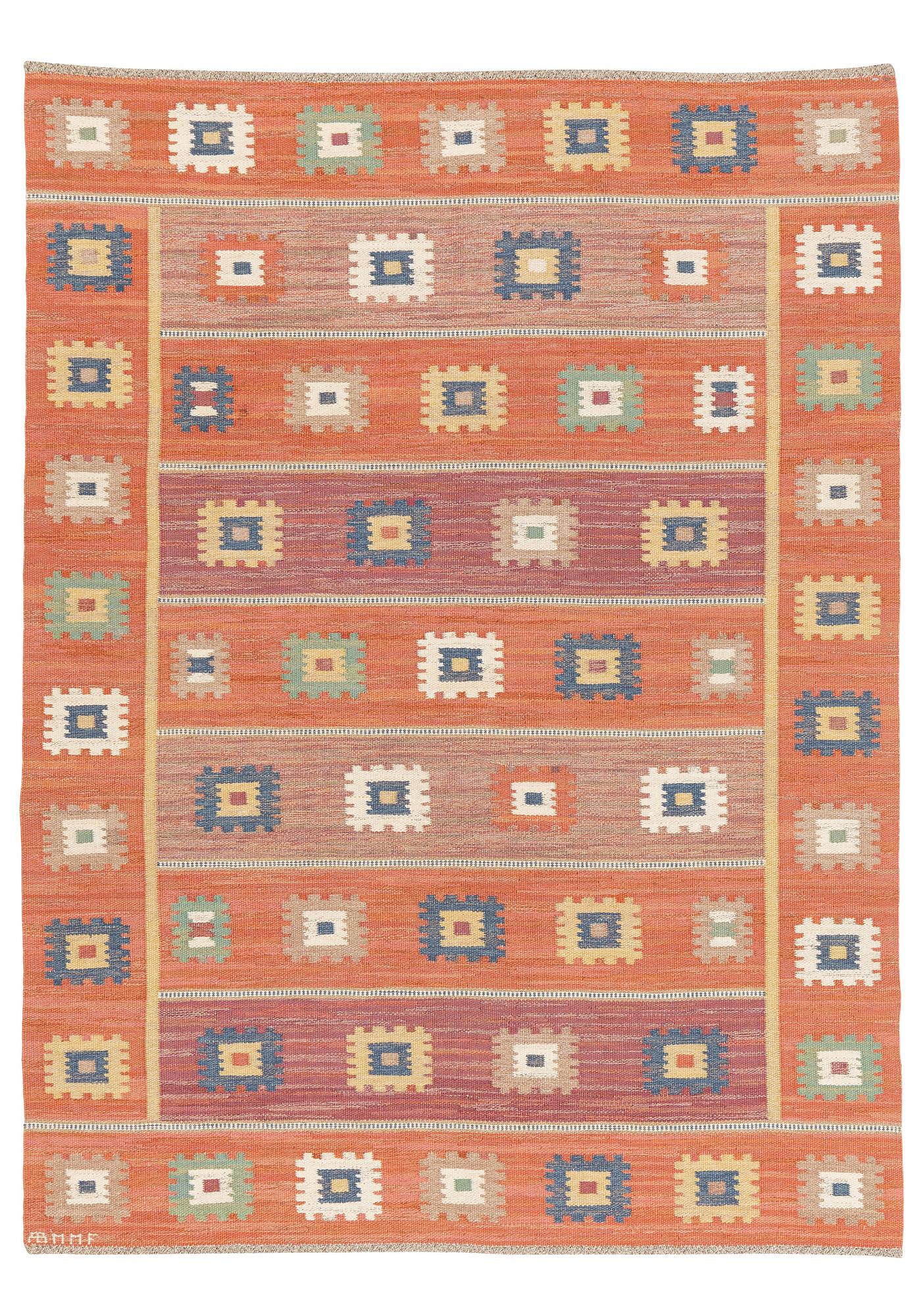 Märta Måås-Fjetterström, Matta, ”röd grön äng”, rölakan, ca 262 x 198 cm, signerad AB MMF.