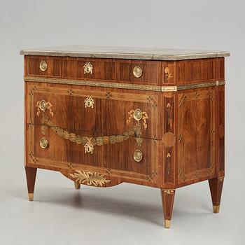 A Gustavian late 18th century commode attributed to Jonas Hultsten (master in Stockholm 1773-1794).