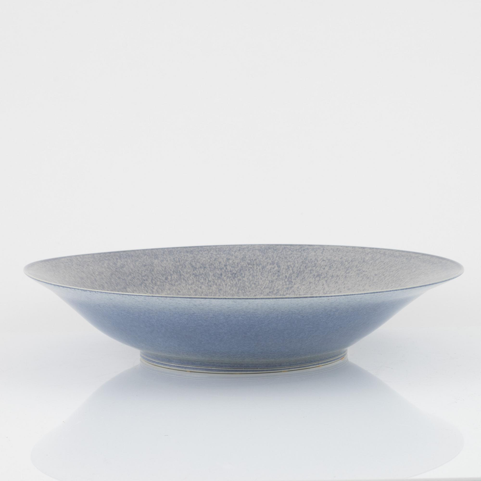 Per Hammarström, a stoneware dish, signed and dated 1987.
