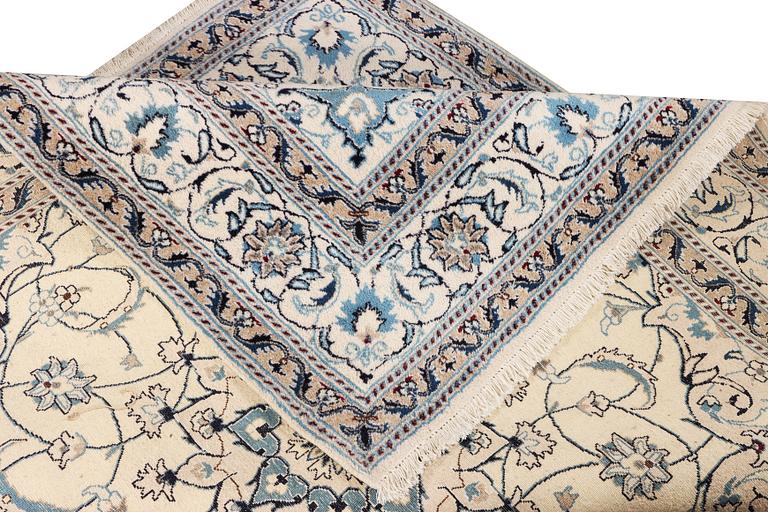 A Nain crug, part silk, c. 200 x 193 cm.