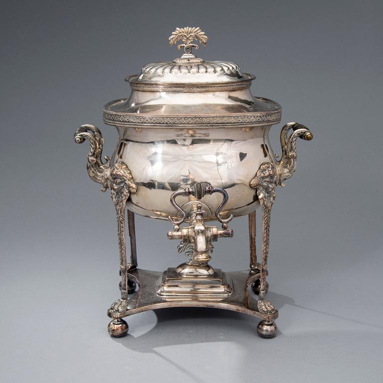 SAMOVAR, försilvrad koppar och mässing, England 1800-talets början.