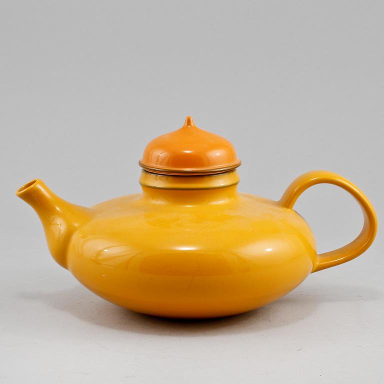 TEKANNA, porslin, "Pop", Inger Persson, Rörstrand, 1900-talets andra hälft.