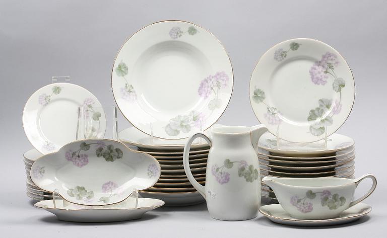 MATSERVIS, porslin, 69 delar, Lidköping, 1930-tal.