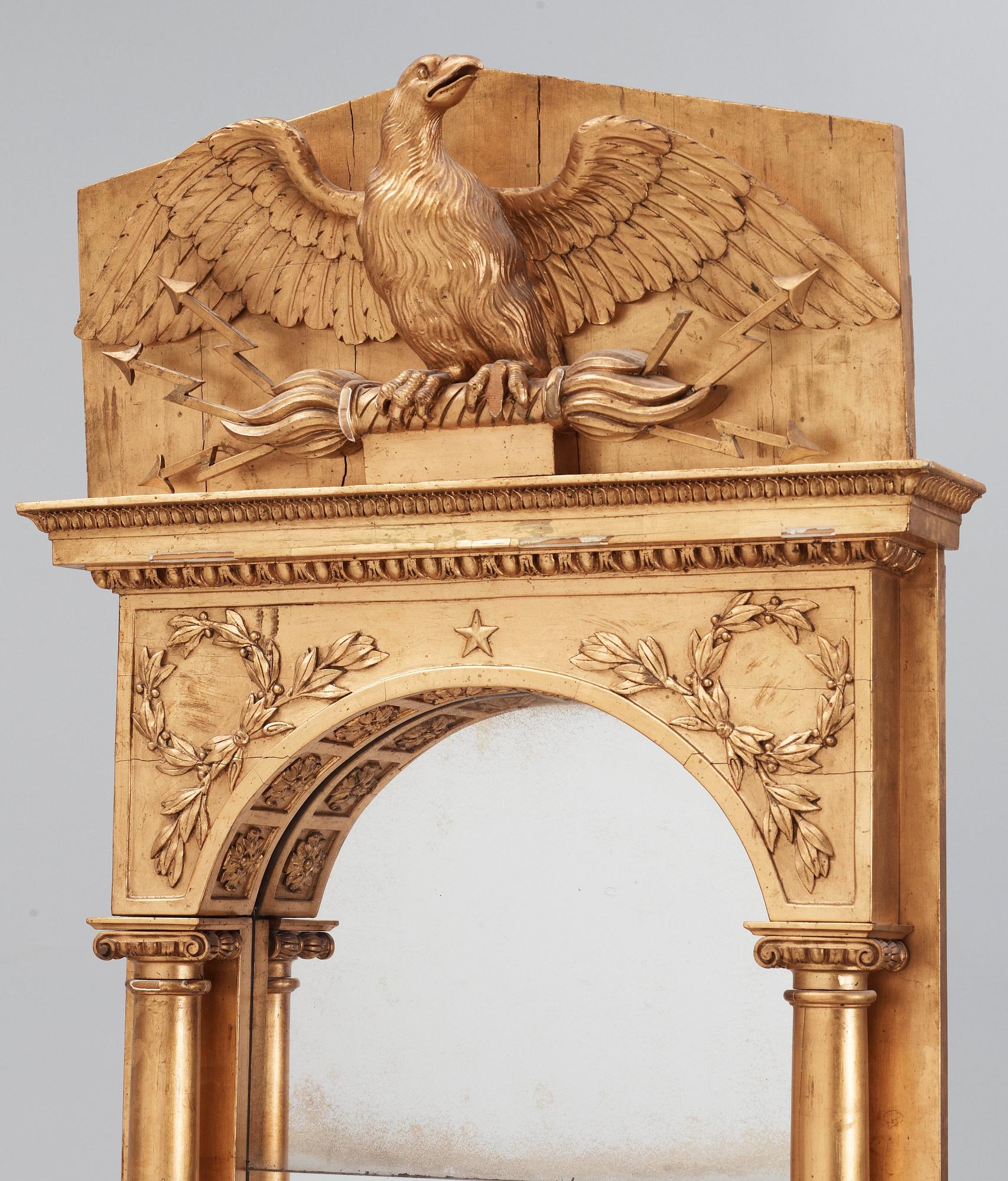 SPEGELTRYMÅ. Tillskriven Petter Gustaf Bylander (spegelfabrikör och skulptör i Göteborg 1804-1859). Empire.