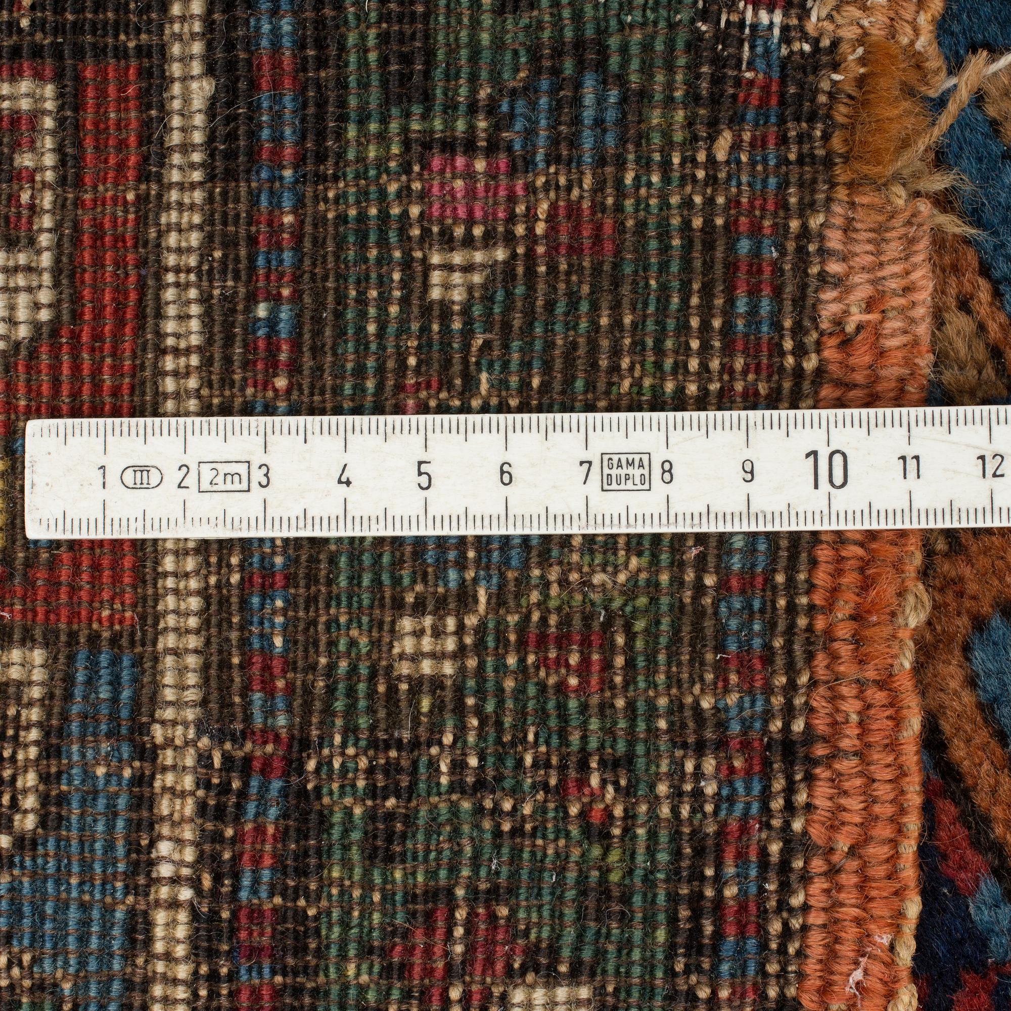 MATTA, Kaukas, ca 229 x 108 cm.