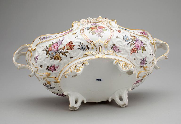 JARDINÄR, porslin, rokokostil, 1900-talets första hälft, troligen Frankrike.