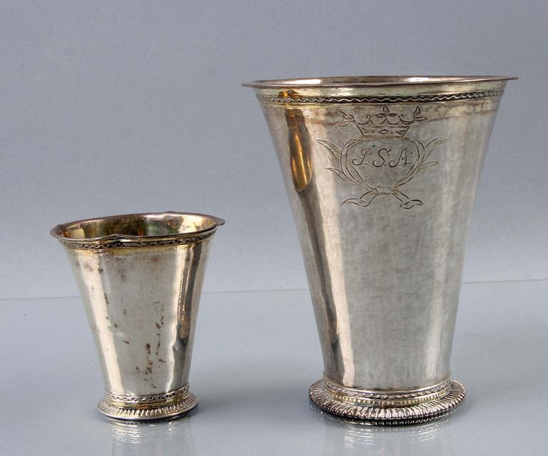BÄGARE, 2 st, silver.