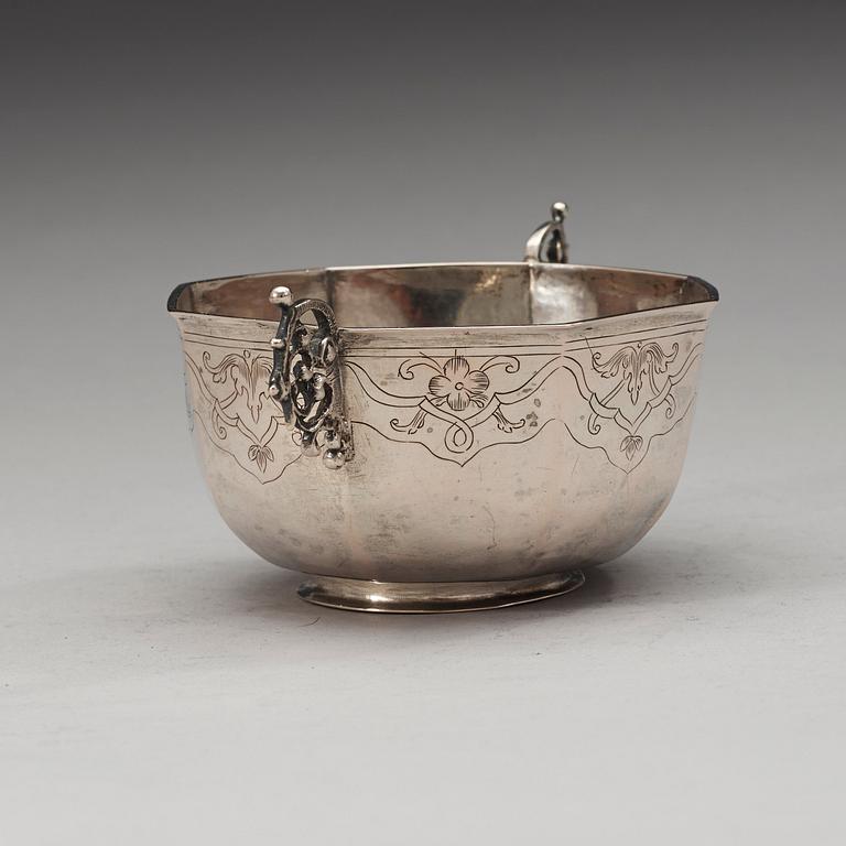 A Swedish 18th century silver bowl, marks of Lars Castman, Vimmerby (1739-1784).