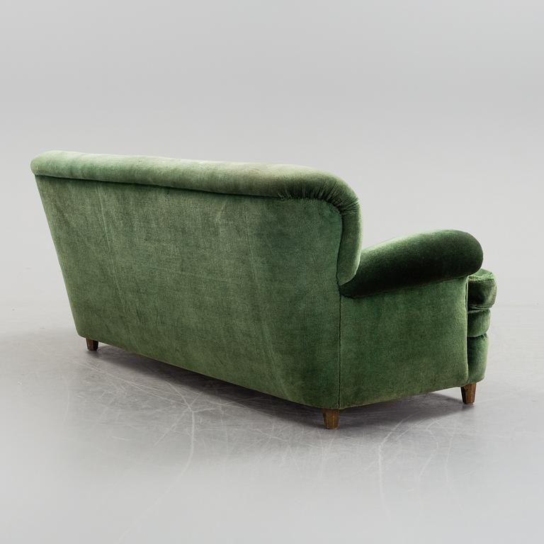 A sofa designed by Josef Frank, Firma Svenskt Tenn. Model 678.