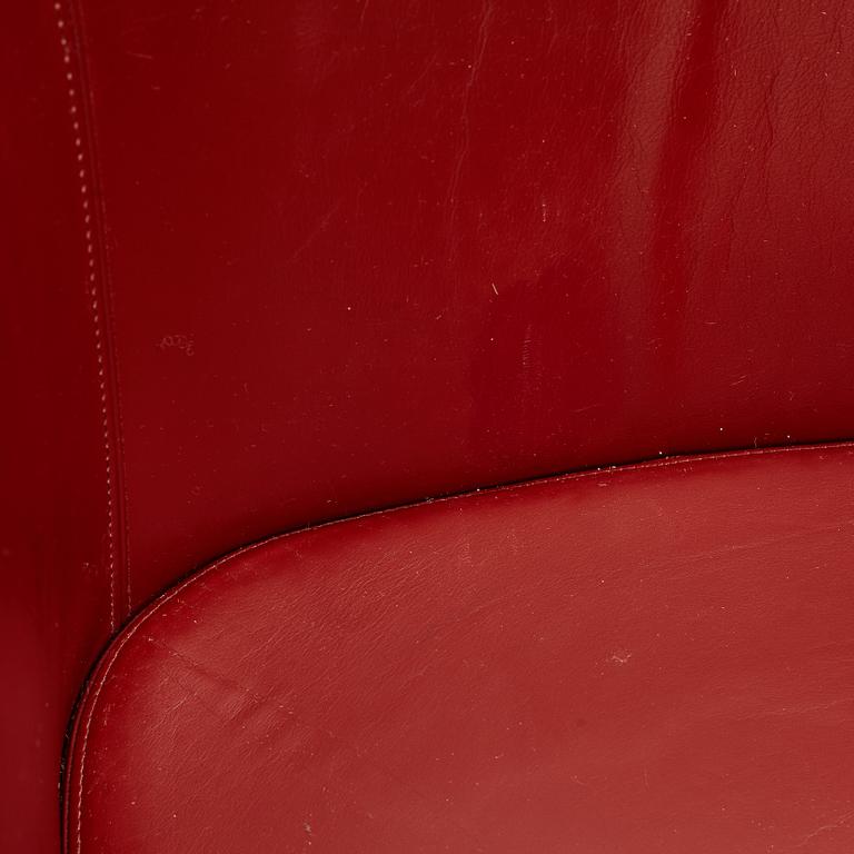 Börge Lindau & Bo Lindecrantz, a set of three armchairs and a table, including "Solo M", Lammhults, late 20th Century.