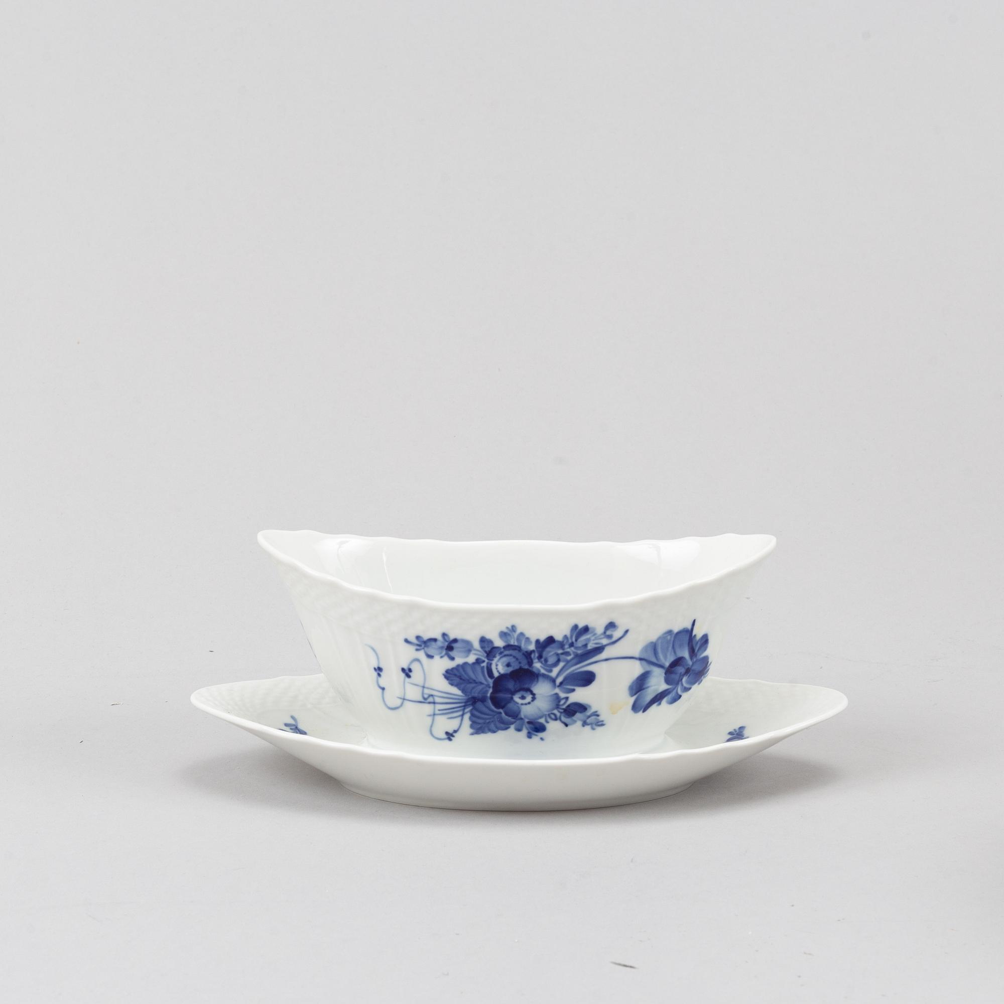 Royal Copenhagen, a 'Blå Blomst' porcelaine service (65 pieces).