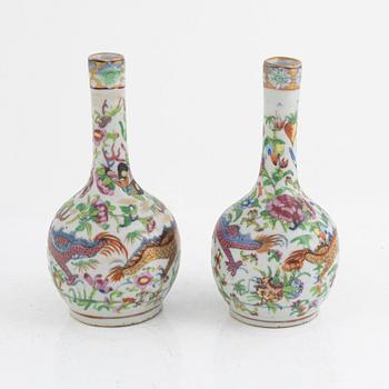 Vaser, ett par, porslin, Kina, 1800-tal.