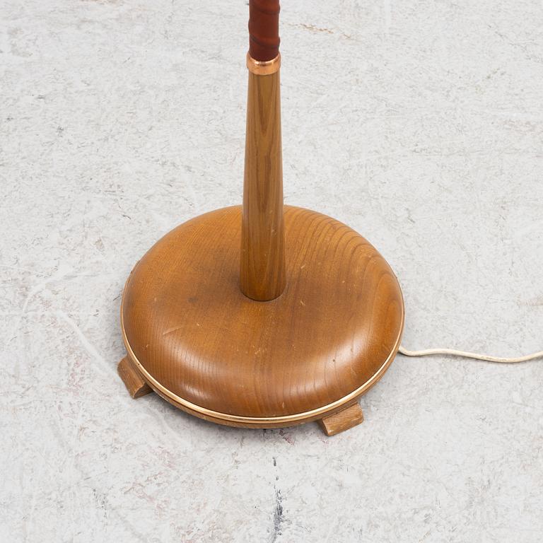 A mid 20th century floorlamp.