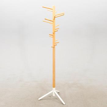 Anna-Maija Jaatinen coat rack model 160, Artek, designed in 1964.