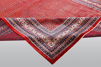 A carpet, Sarouk-Mir, ca 400 x 296 cm.