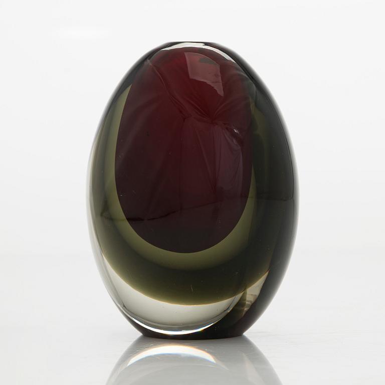 Kaj Franck, a 'KF 240' vase, signed K. Franck, Nuutajärvi Notsjö -60.