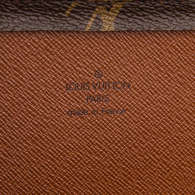 Louis Vuitton, a monogram canvas 'Serviette Fermoir' briefcase.