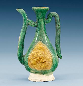 A green and yellow glazed ewer, Ming dynasty (1368-1644).