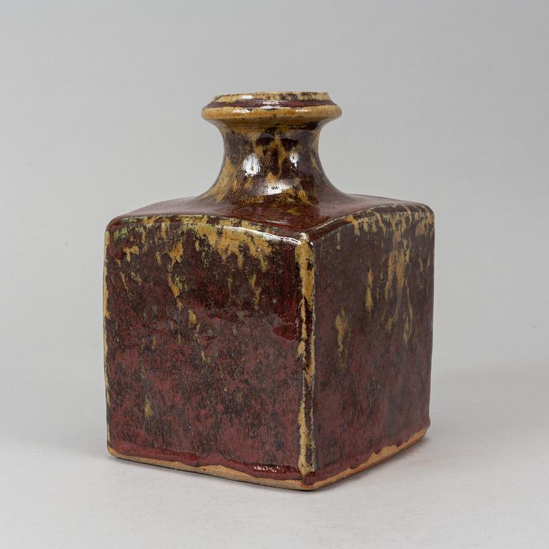 A stoneware vase by Erik Pløen, own workshop, probably 1960s, signed.