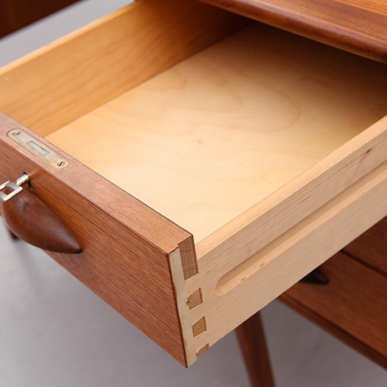 SKRIVBORD, "Pl. Uddebo", Svante Skogh, AB Möbelfabriken Balder, Vaggeryd, 1950-tal.