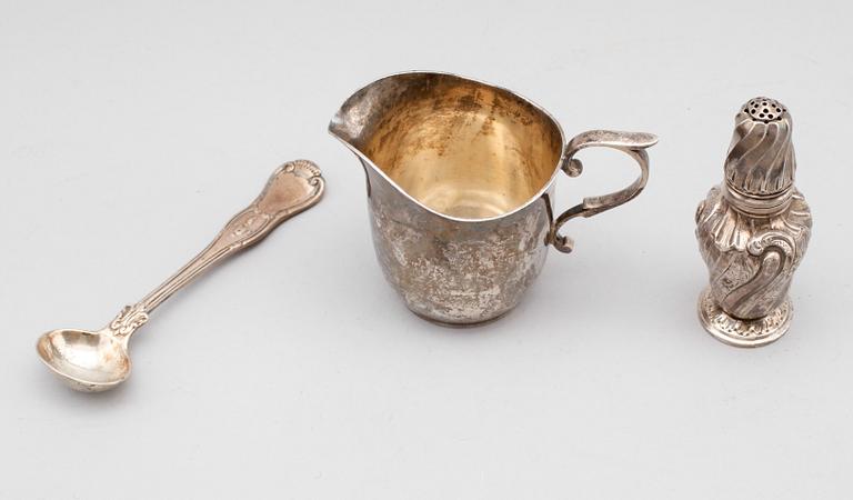 SILVERFÖREMÅL, 3 del, London 1800-tal. Vikt ca 160 gram.